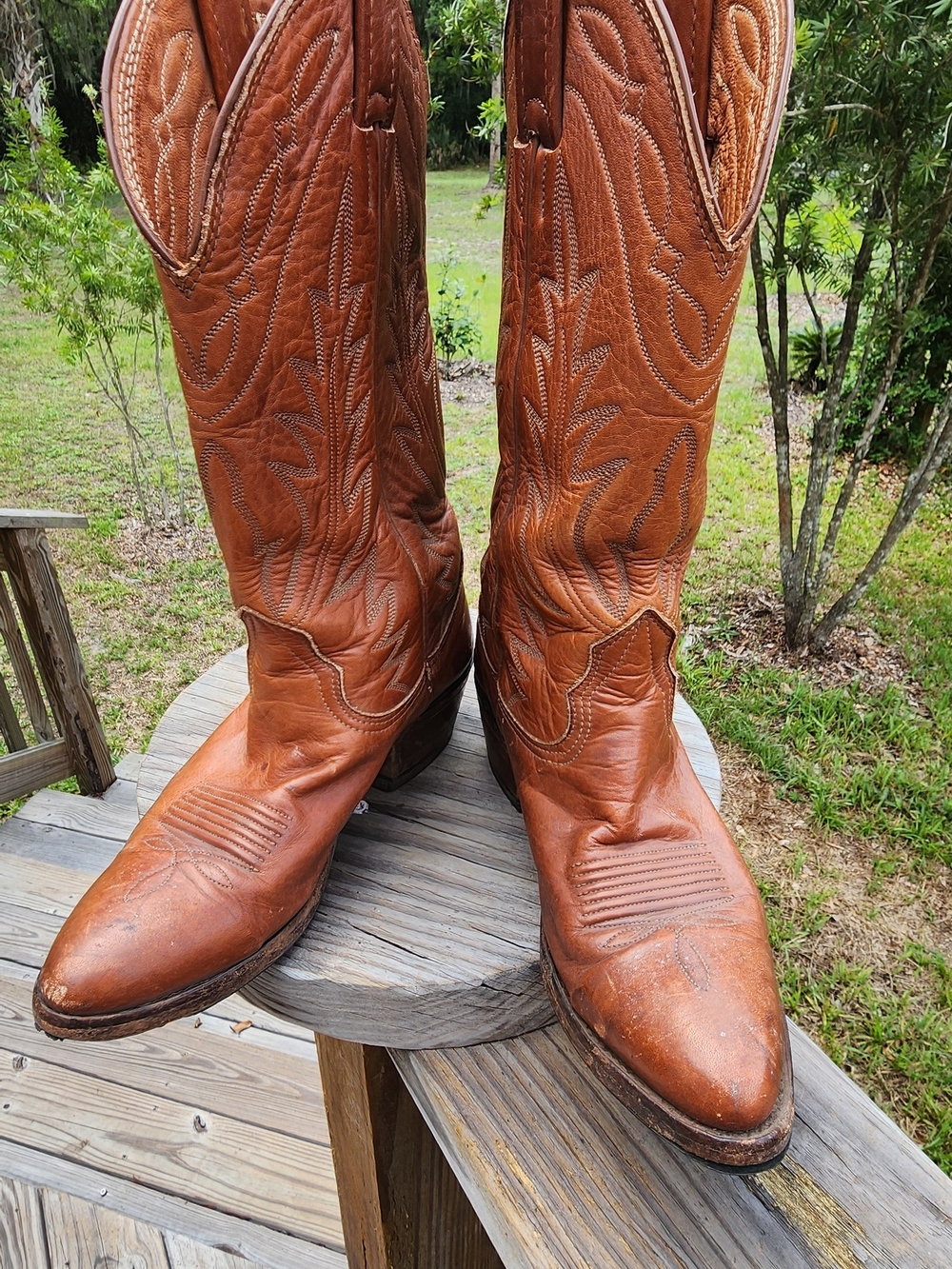 Women's Tan Leather Western Heeled Boots  Size 6-7. - Picture 15 of 16